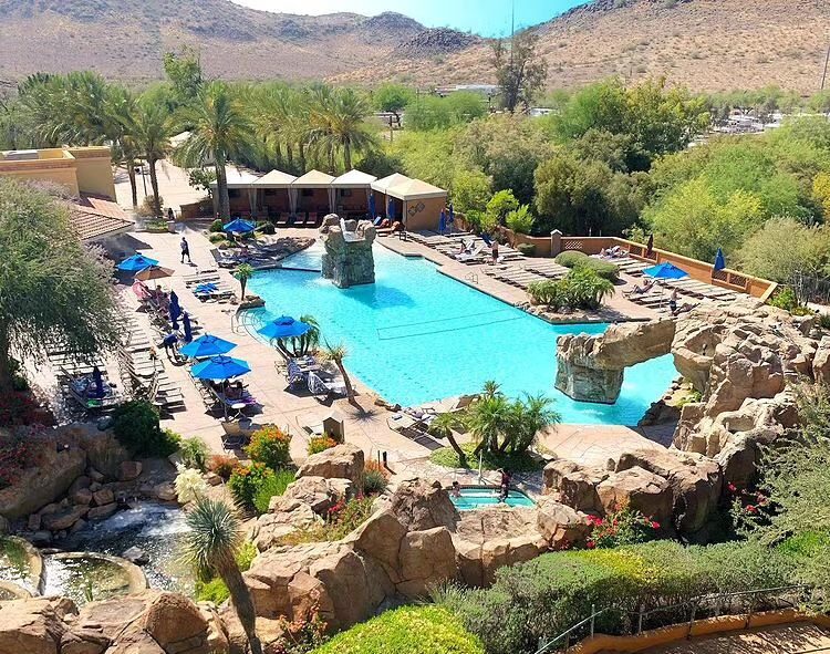 Point Hilton Phoenix Tapatio Cliffs Resort Pool on The Scottsdale Living